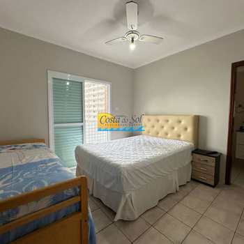 Apartamento em Praia Grande, bairro Canto do Forte