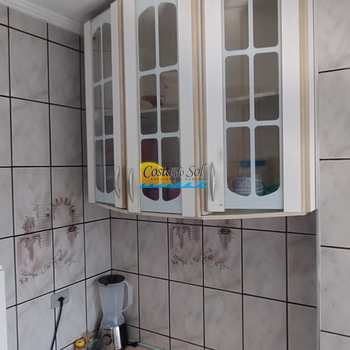 Apartamento em Praia Grande, bairro Tupi