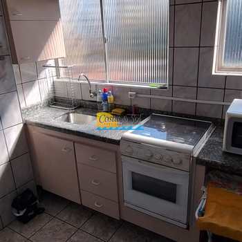 Apartamento em Praia Grande, bairro Tupi
