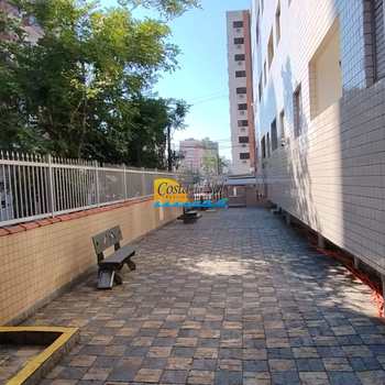 Apartamento em Praia Grande, bairro Tupi