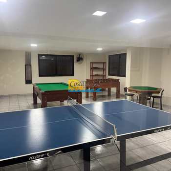 Apartamento em Praia Grande, bairro Canto do Forte