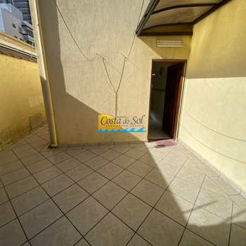 Sobrado em Praia Grande, bairro Guilhermina