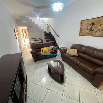 Sobrado em Praia Grande, bairro Guilhermina