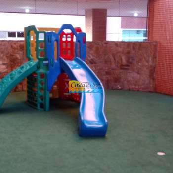 Apartamento em Praia Grande, bairro Guilhermina