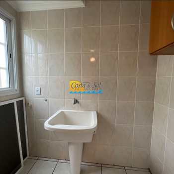Apartamento em Praia Grande, bairro Guilhermina