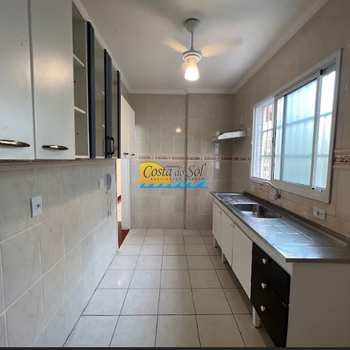 Apartamento em Praia Grande, bairro Guilhermina