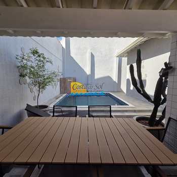 Casa em Praia Grande, bairro Caiçara