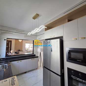 Casa em Praia Grande, bairro Caiçara