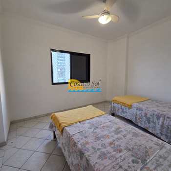 Apartamento em Praia Grande, bairro Aviação