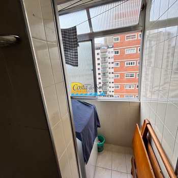 Kitnet em Praia Grande, bairro Guilhermina