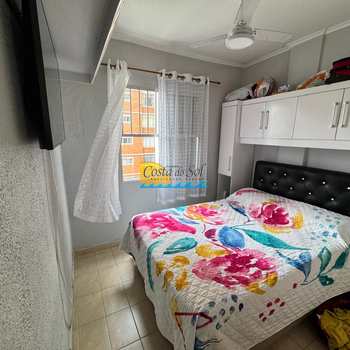 Kitnet em Praia Grande, bairro Guilhermina