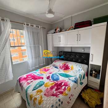 Kitnet em Praia Grande, bairro Guilhermina