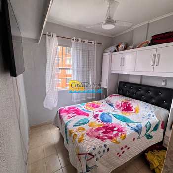 Kitnet em Praia Grande, bairro Guilhermina