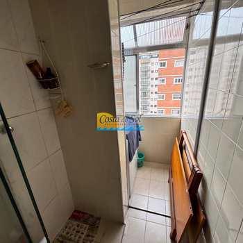 Kitnet em Praia Grande, bairro Guilhermina