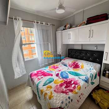 Kitnet em Praia Grande, bairro Guilhermina