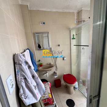 Kitnet em Praia Grande, bairro Guilhermina