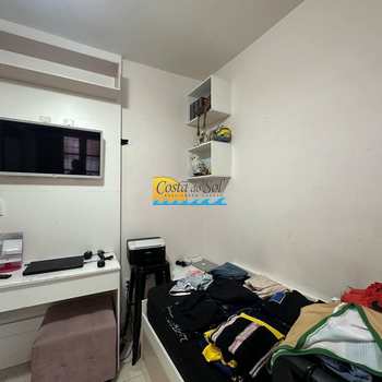 Casa em Praia Grande, bairro Tupi