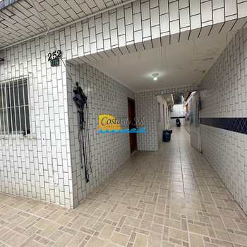 Casa em Praia Grande, bairro Tupi