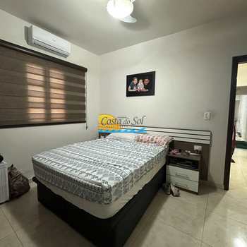 Casa em Praia Grande, bairro Tupi