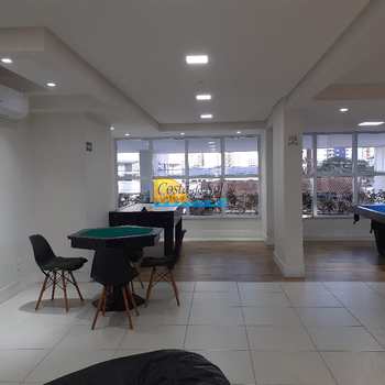 Apartamento em Praia Grande, bairro Guilhermina