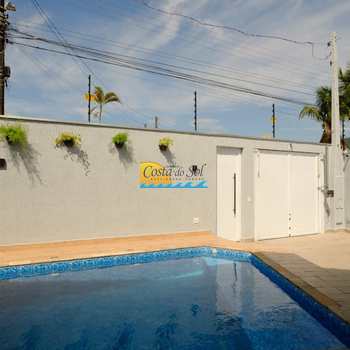 Casa em Praia Grande, bairro Solemar