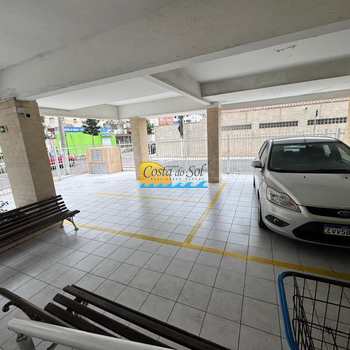 Apartamento em Praia Grande, bairro Boqueirão