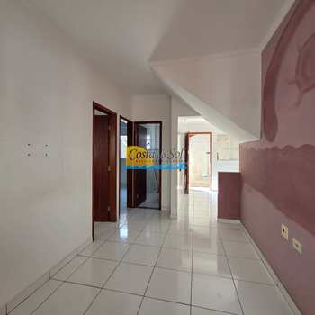 Casa em Praia Grande, bairro Samambaia