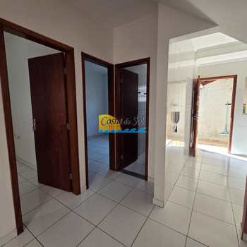 Casa em Praia Grande, bairro Samambaia