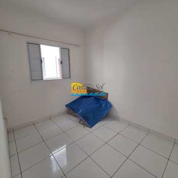 Casa em Praia Grande, bairro Samambaia