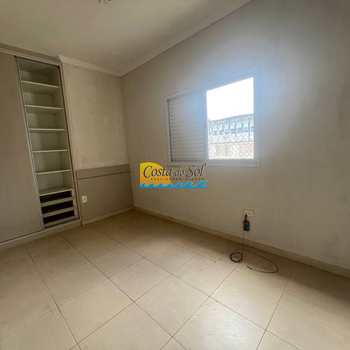 Sobrado em Praia Grande, bairro Boqueirão