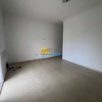 Sobrado em Praia Grande, bairro Boqueirão