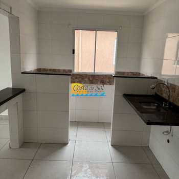 Casa em Praia Grande, bairro Ribeirópolis