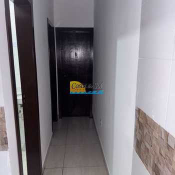 Casa em Praia Grande, bairro Ribeirópolis