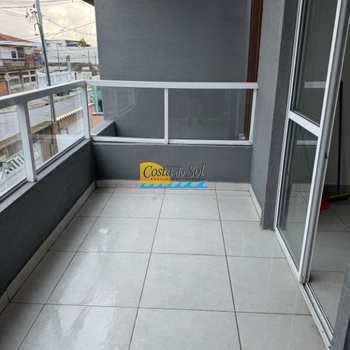 Casa em Praia Grande, bairro Ribeirópolis