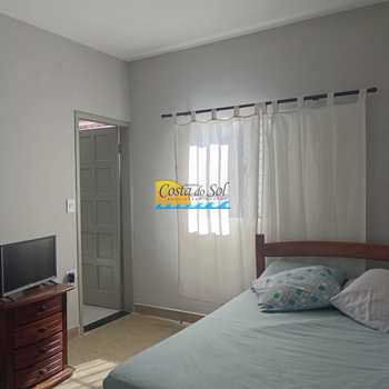 Casa em Praia Grande, bairro Balneário Maracanã