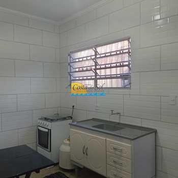 Casa em Praia Grande, bairro Balneário Maracanã