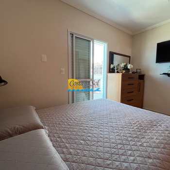 Apartamento em Praia Grande, bairro Guilhermina