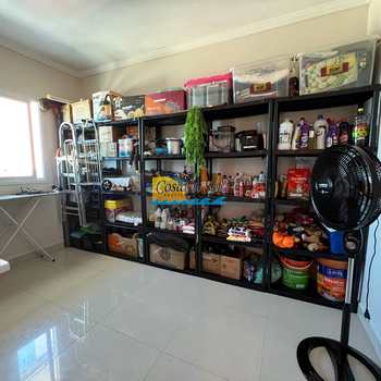 Apartamento em Praia Grande, bairro Guilhermina