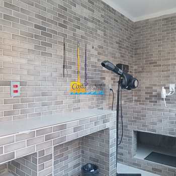 Apartamento em Praia Grande, bairro Guilhermina