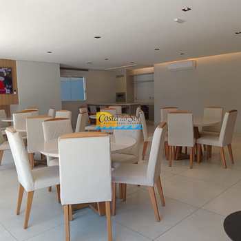 Apartamento em Praia Grande, bairro Guilhermina