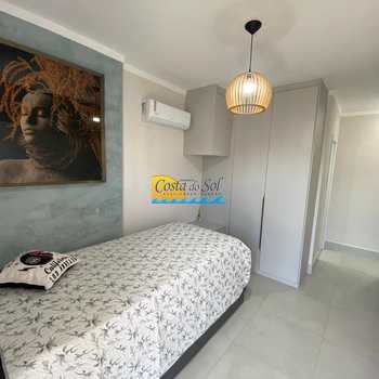 Apartamento em Praia Grande, bairro Guilhermina