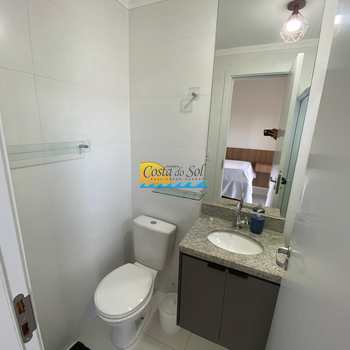 Apartamento em Praia Grande, bairro Guilhermina