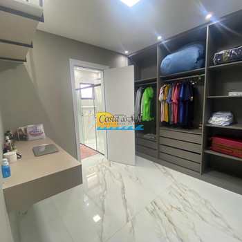 Casa de Condomínio em Santana de Parnaíba, bairro Alphaville