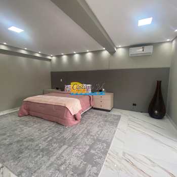 Casa de Condomínio em Santana de Parnaíba, bairro Alphaville