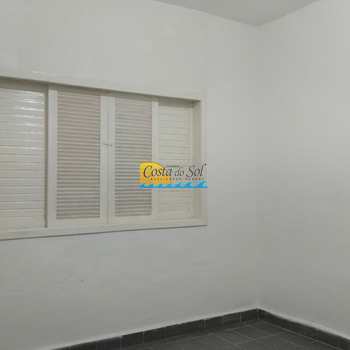 Casa em Praia Grande, bairro Anhanguera