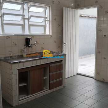 Casa em Praia Grande, bairro Anhanguera