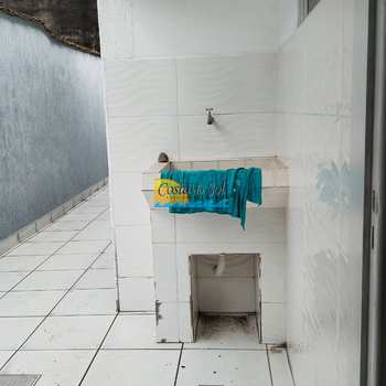 Casa em Praia Grande, bairro Anhanguera