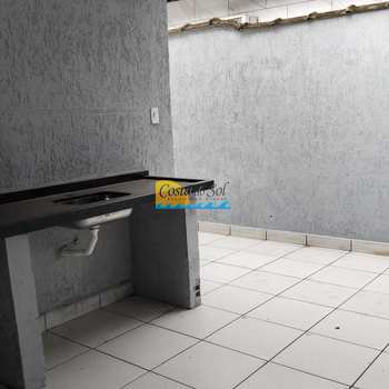 Casa em Praia Grande, bairro Anhanguera