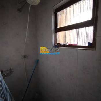 Casa em Praia Grande, bairro Caiçara