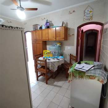Casa em Praia Grande, bairro Caiçara